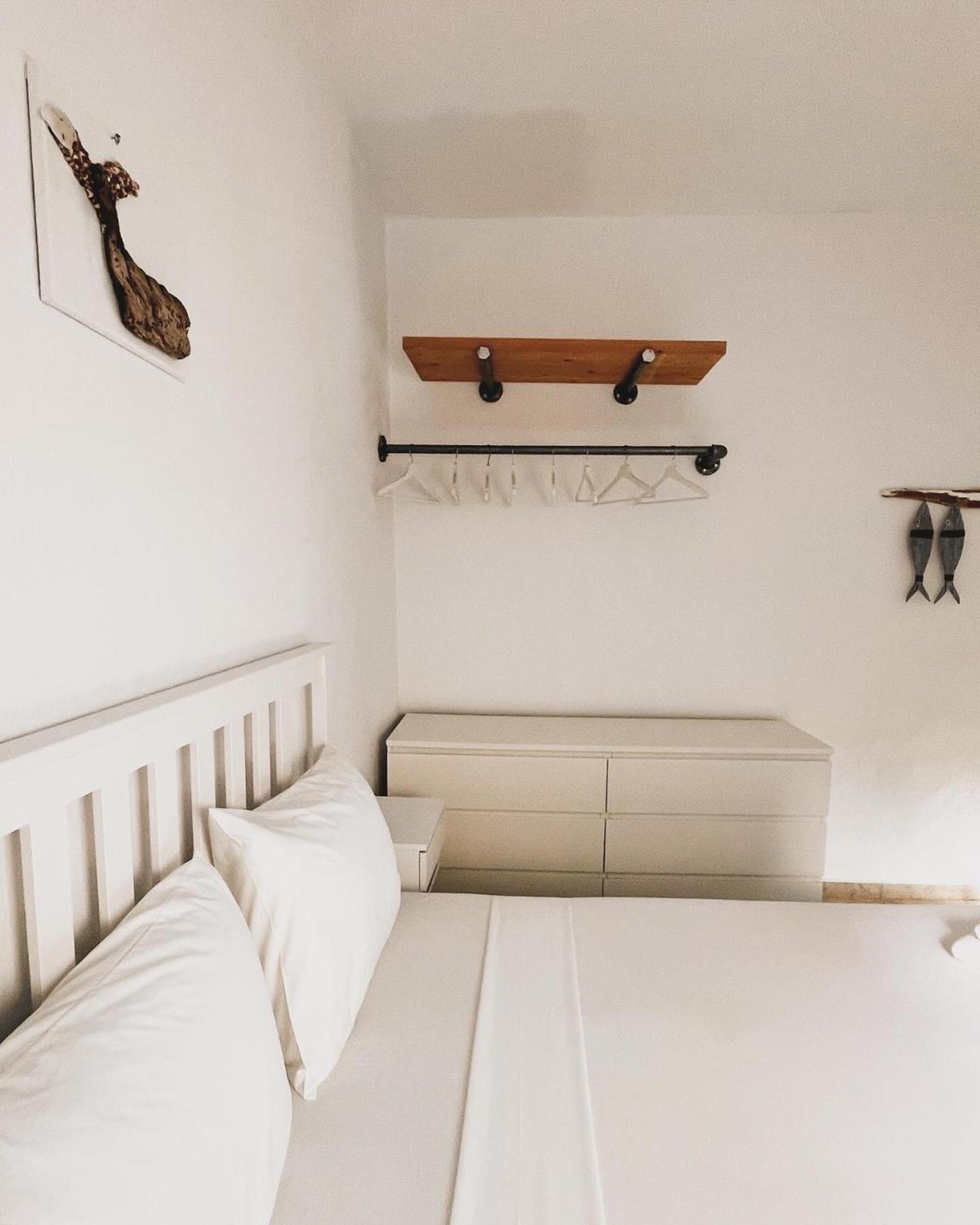 Lucy'S Guest House Скиатос Екстериор снимка