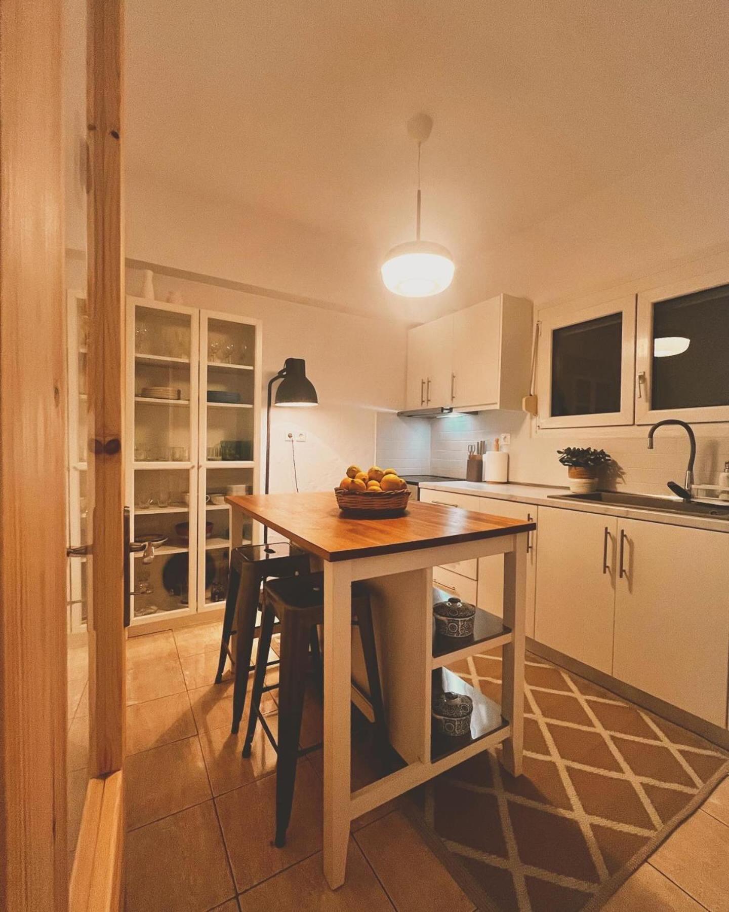 Lucy'S Guest House Скиатос Екстериор снимка
