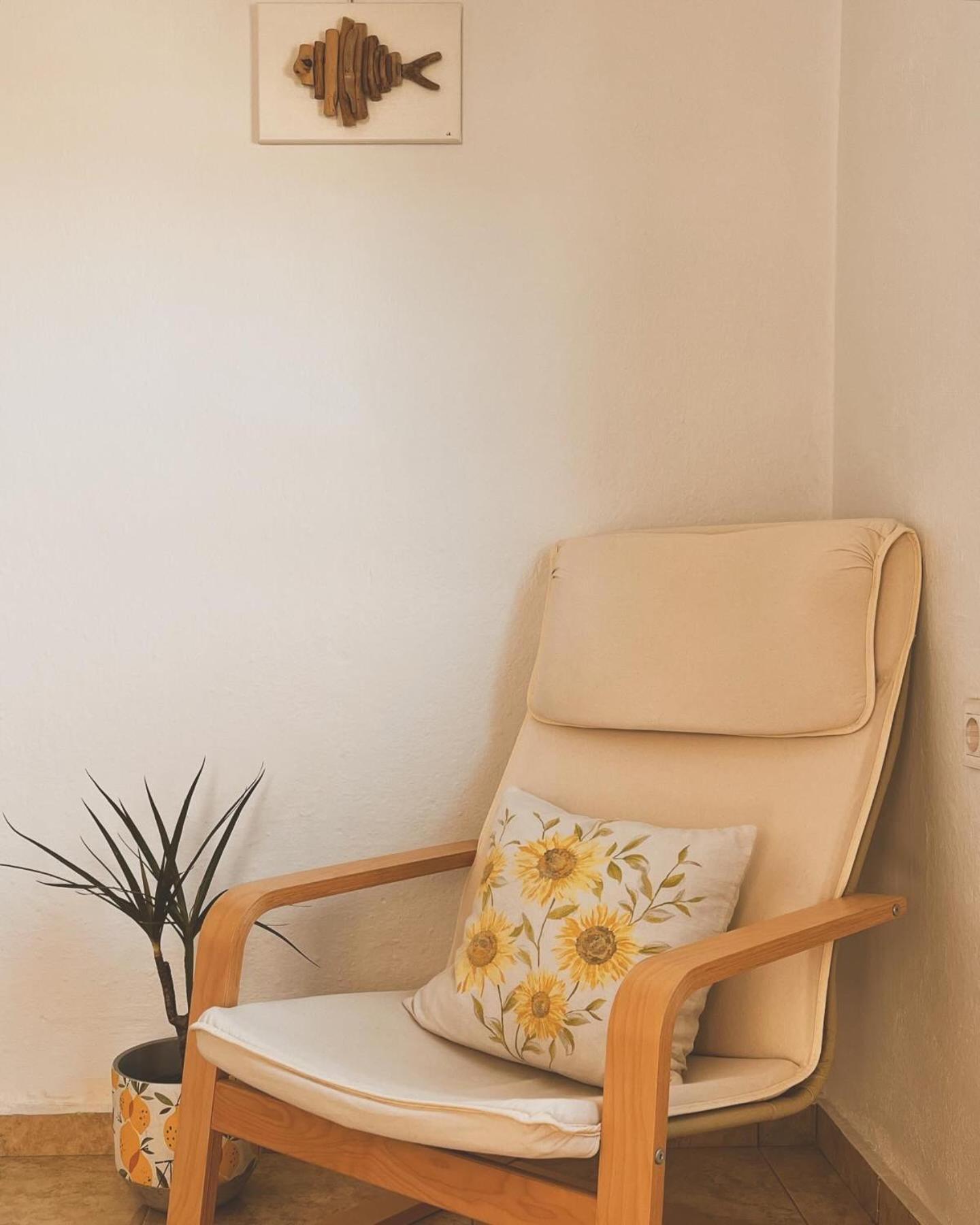 Lucy'S Guest House Скиатос Екстериор снимка