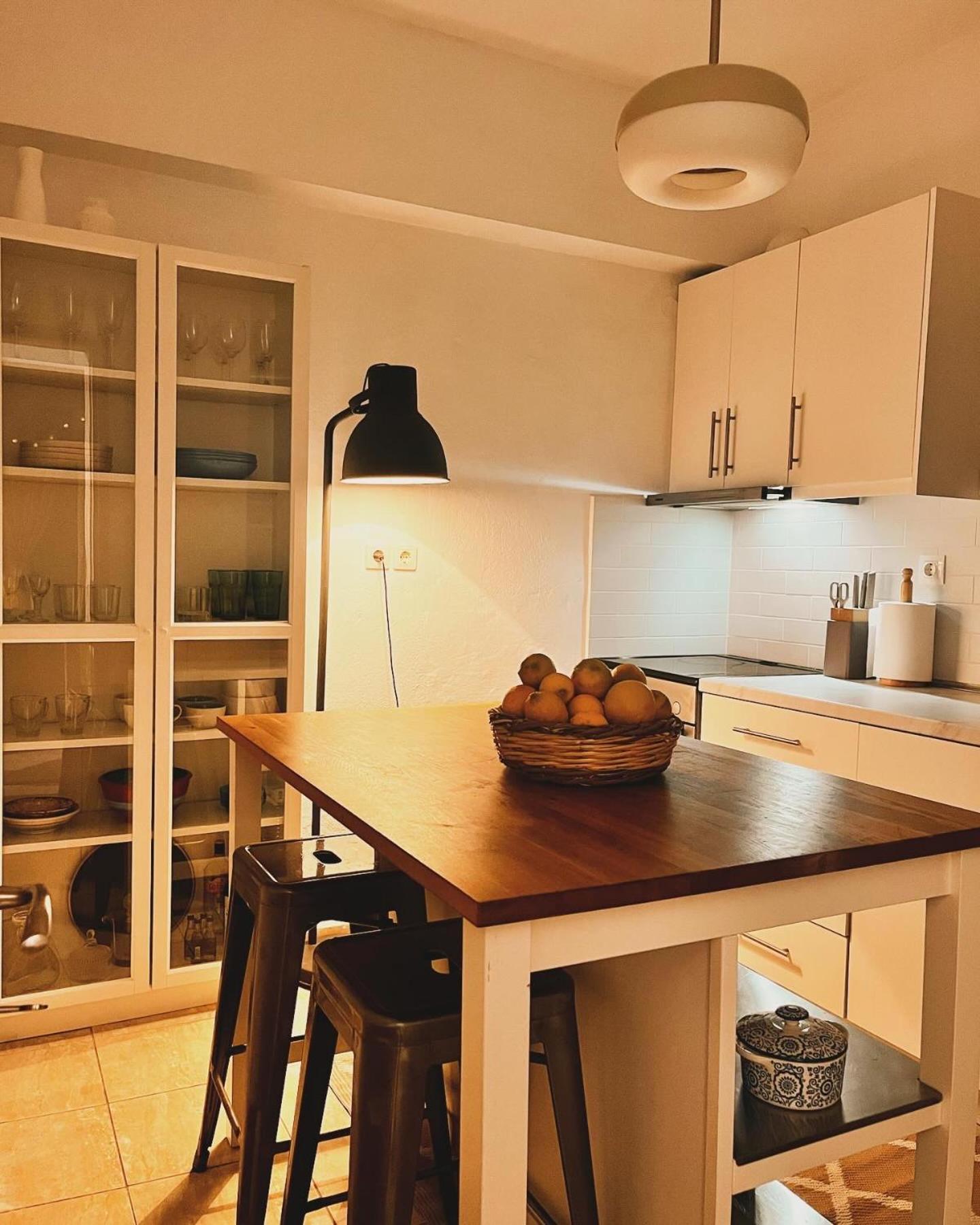 Lucy'S Guest House Скиатос Екстериор снимка